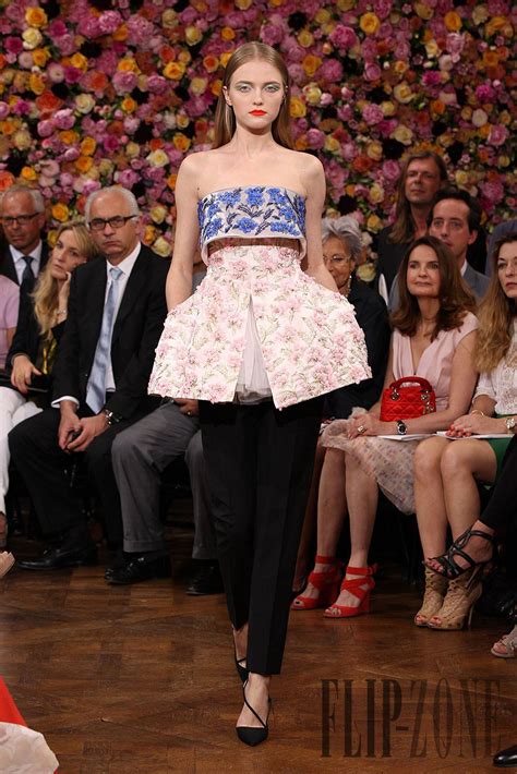 défilé dior haute couture 2012 raf simons|christian Dior runway 2012.